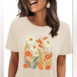 NEW Cream Floral Graphic Tee 🌼 Cottagecore Boho Top  Women's Short Sleeve Top
